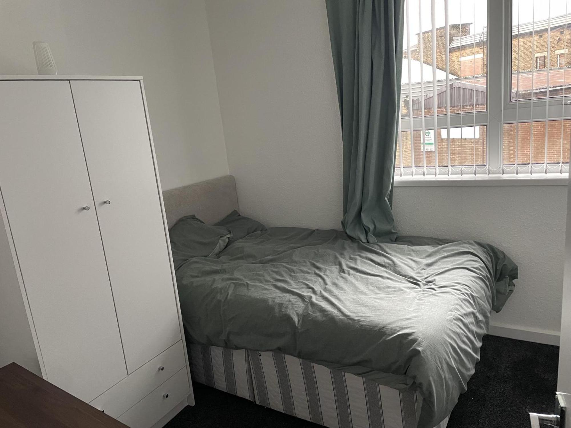 3 Bedroom House In Bradford * Bradford (West Yorkshire)
